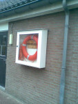 schuting en twee landhuis hekken.
